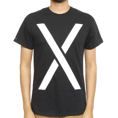 10 DEEP LARGER LIVING T-SHIRT - BLACK